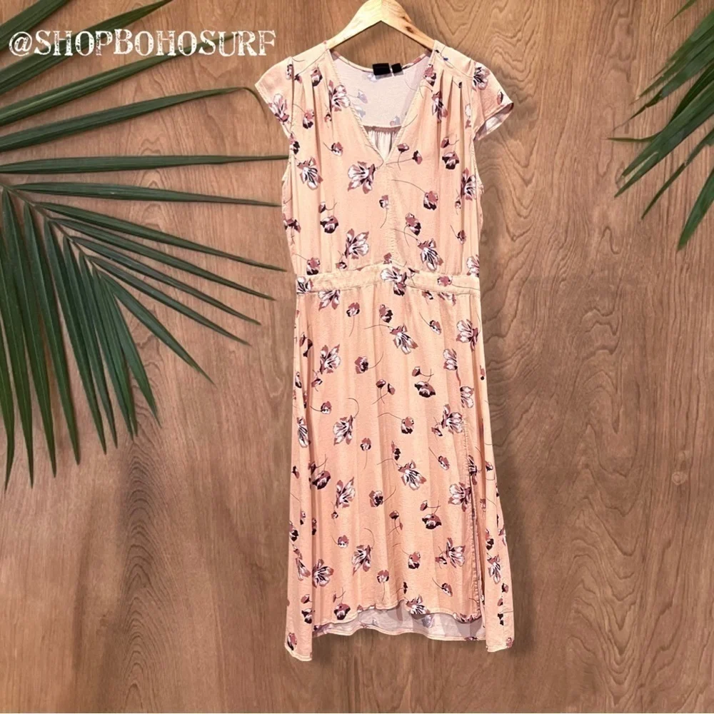 🎁 3 for $30 Free Press Peach Floral Crepe Midi Dress Size Large - Picture 3 of 9